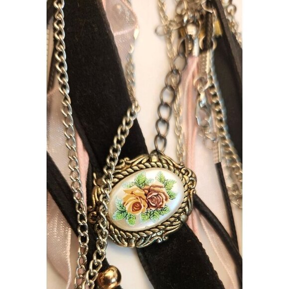 Layered Multistrand Necklace Set With Heart & Floral Pendant Choker to 18" Lengt - Picture 3 of 14